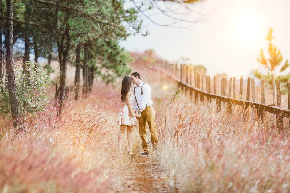 how to add lens flare to a photo